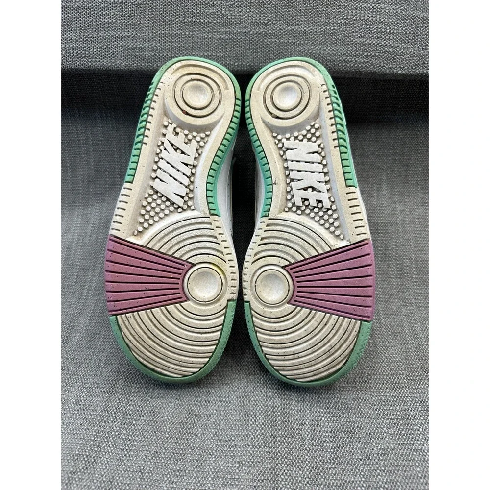 Nike Gamma Force FN7109-100 Womens 7.5 Athletic Shoes White Emerald Rise Sneaker